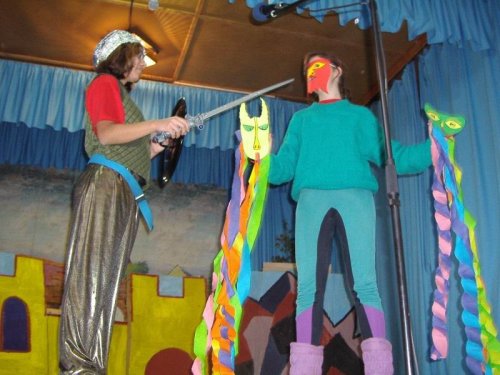 Hraje celá dědina aneb S veselou myslí na nesmysly. - 18.3.2006